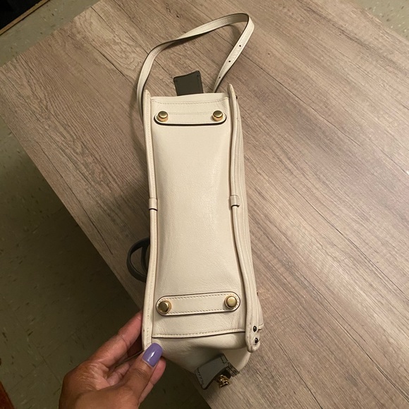 Slightly used cream leather Coach bag Authentic with snake skin and gray trim - Picture 7 of 8